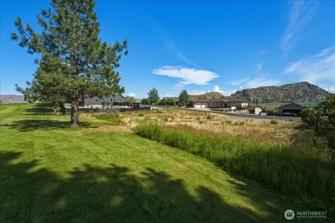55 Long Drive Pateros WA 98846