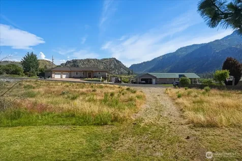 55 Long Drive Pateros WA 98846