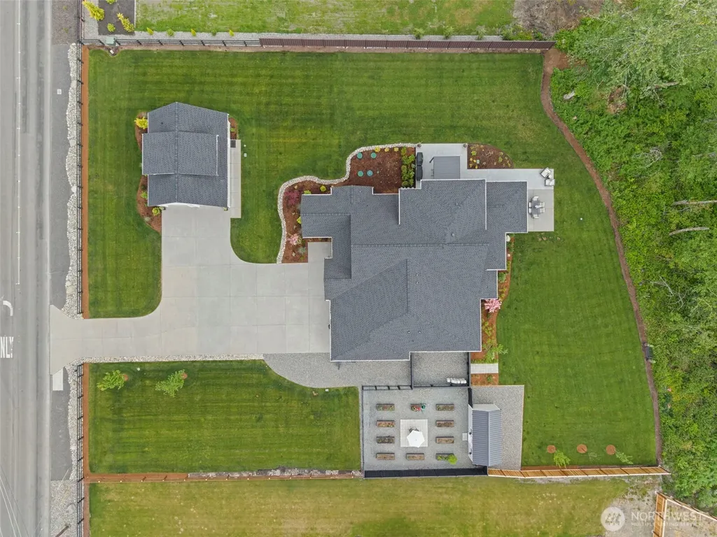 12055 Mundy Loss Road E Buckley WA 98321