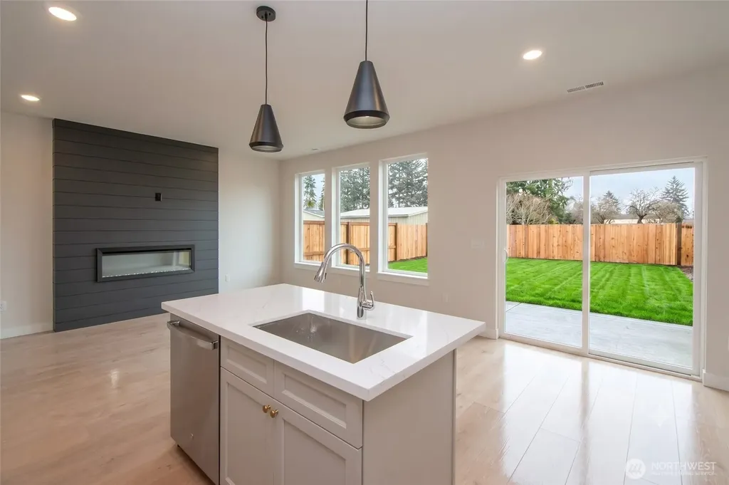 44 Sussex Court Sequim WA 98382