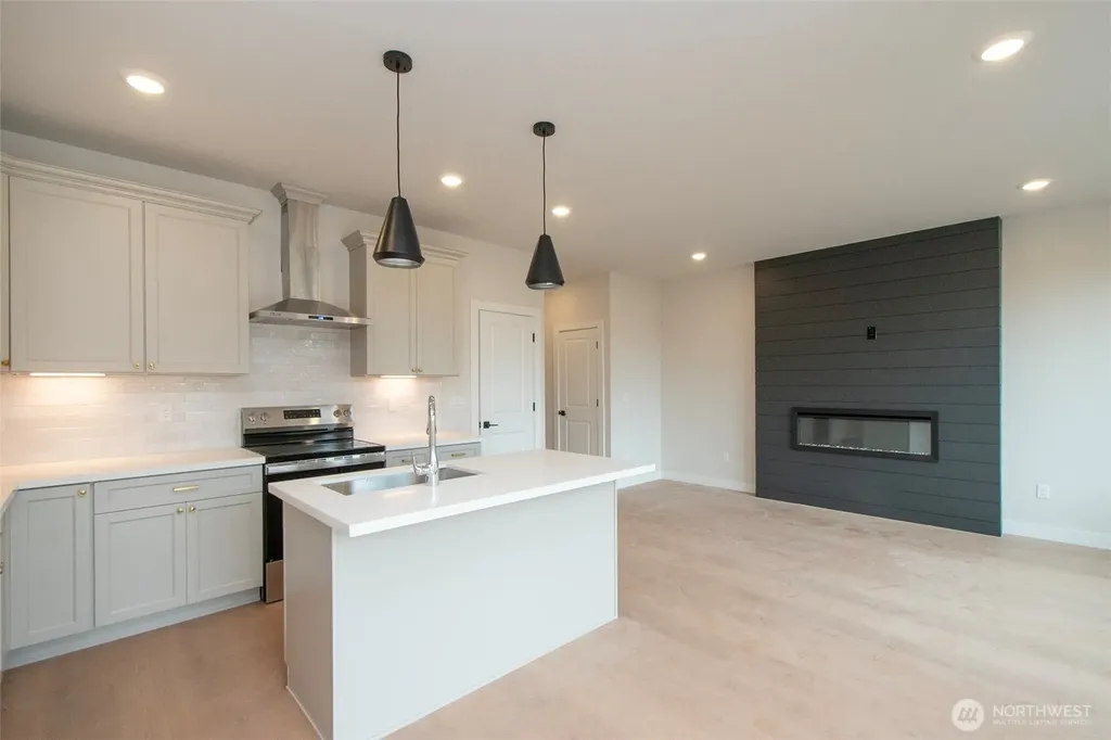 44 Sussex Court Sequim WA 98382