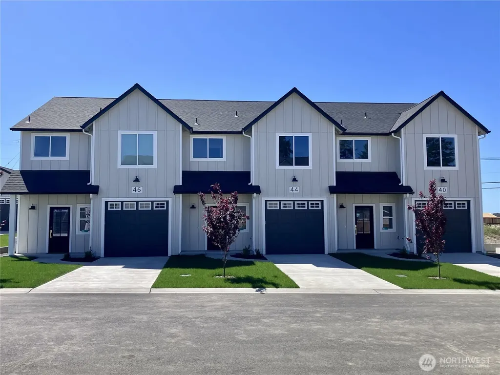 44 Sussex Court Sequim WA 98382