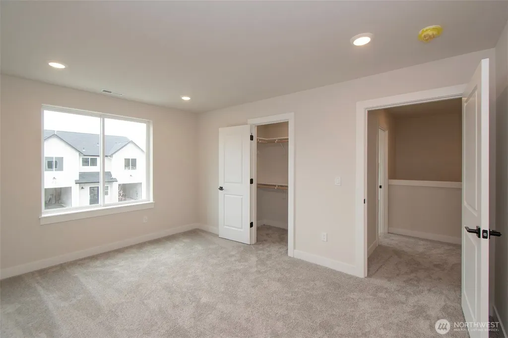 44 Sussex Court Sequim WA 98382