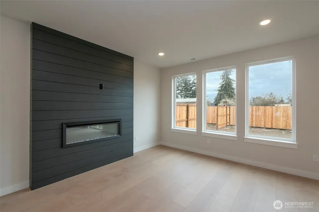 44 Sussex Court Sequim WA 98382