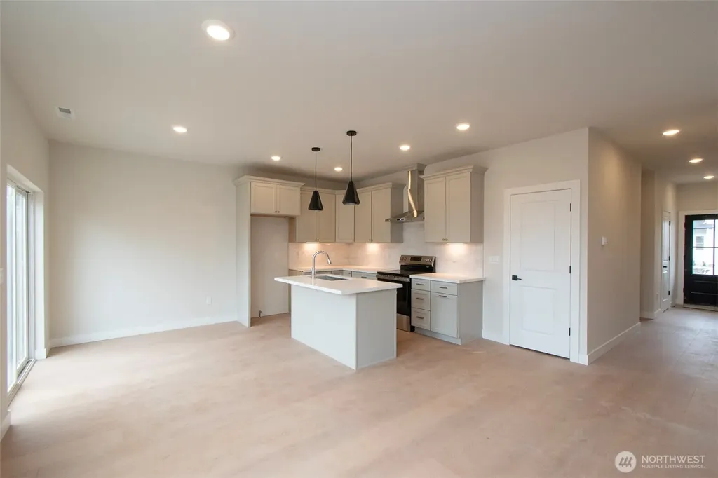 44 Sussex Court Sequim WA 98382