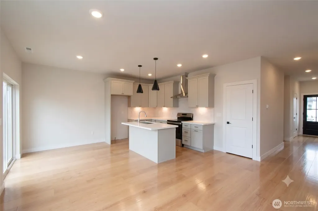 44 Sussex Court Sequim WA 98382