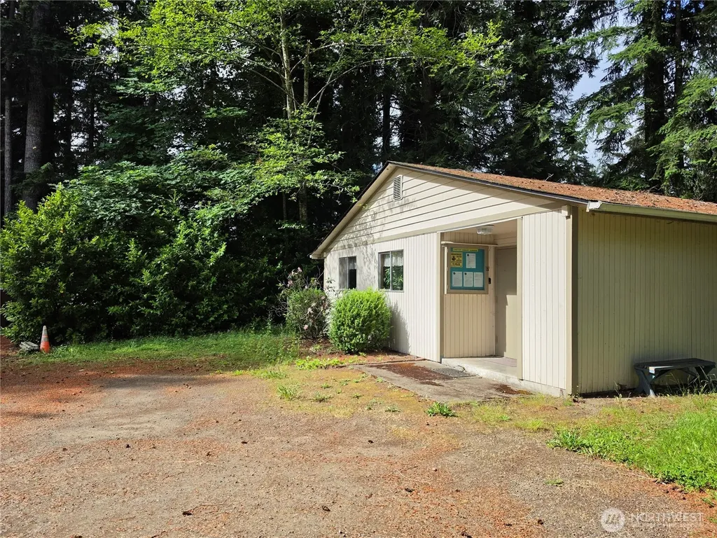 140 NE Matthew Drive Belfair WA 98528