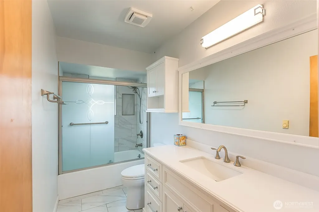 717 E Spruce Street Sequim WA 98382