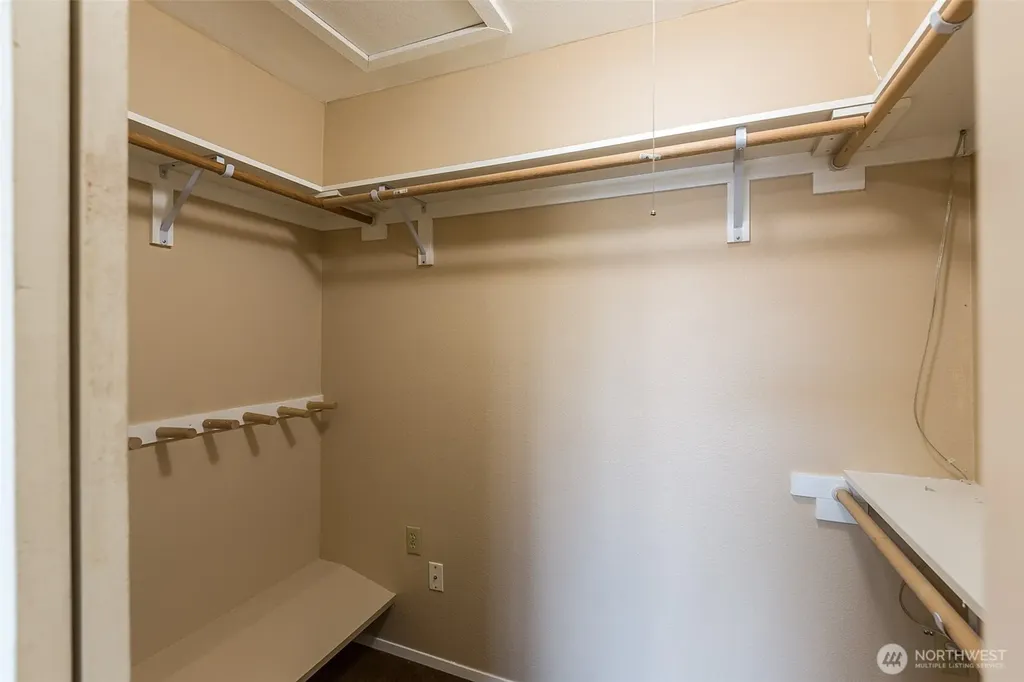 717 E Spruce Street Sequim WA 98382