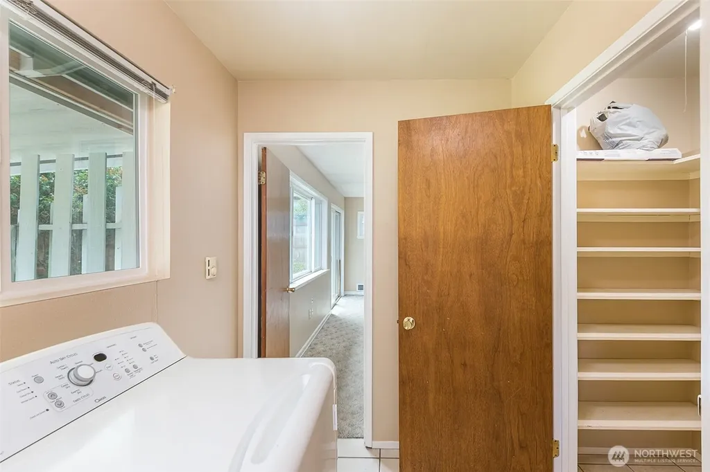 717 E Spruce Street Sequim WA 98382