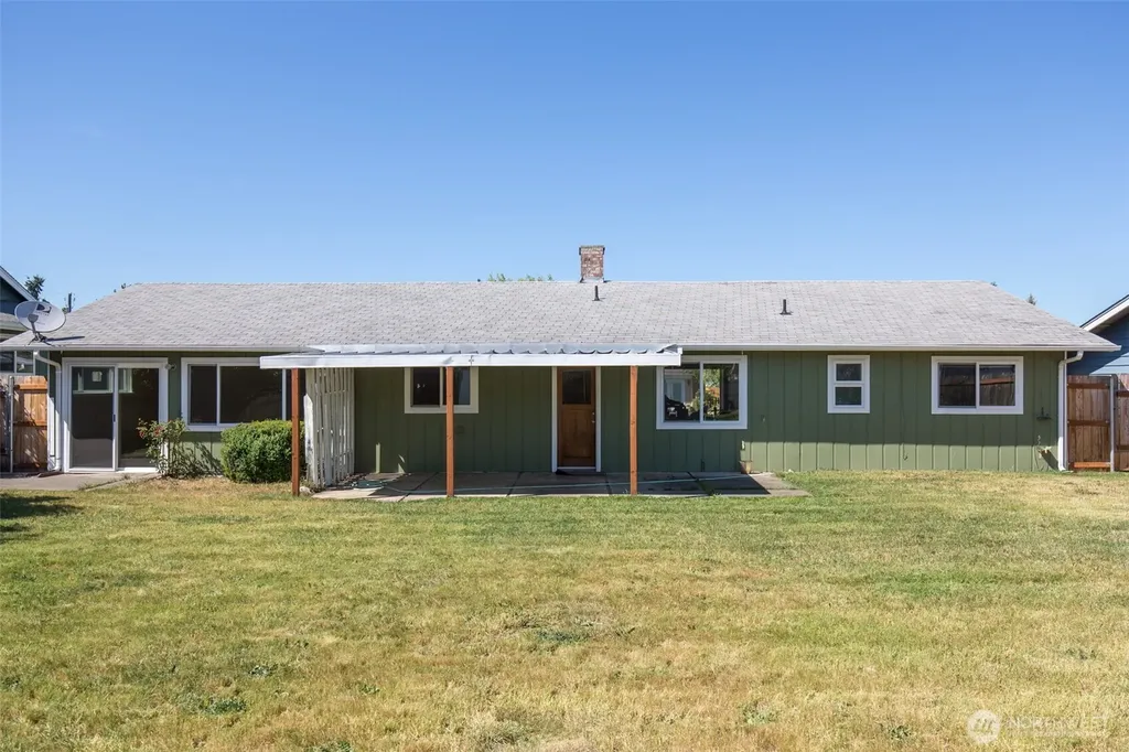 717 E Spruce Street Sequim WA 98382