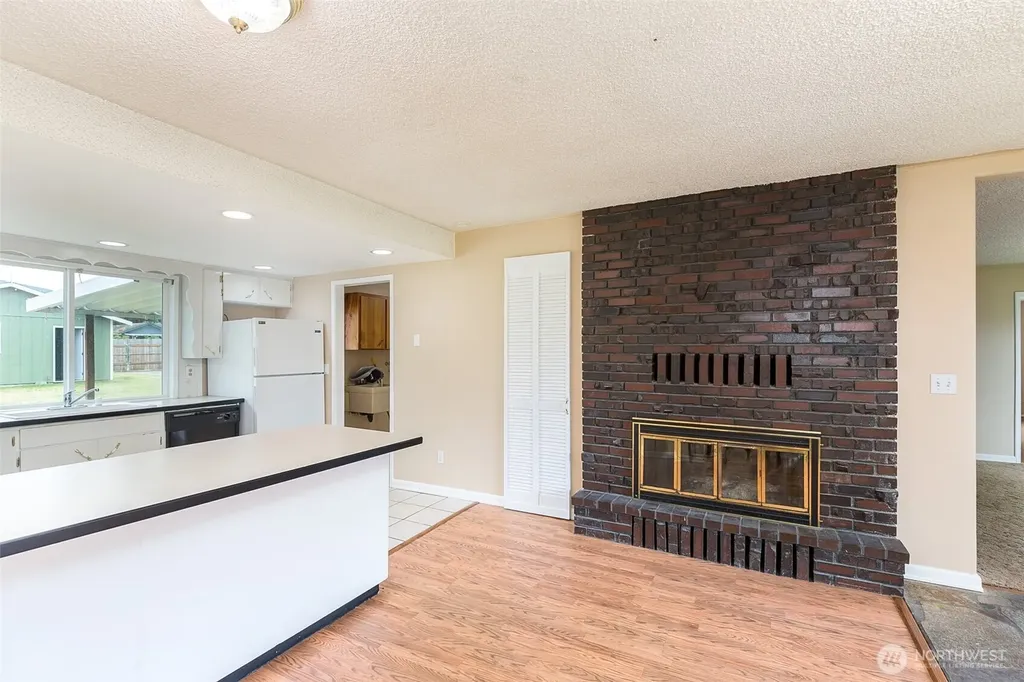 717 E Spruce Street Sequim WA 98382