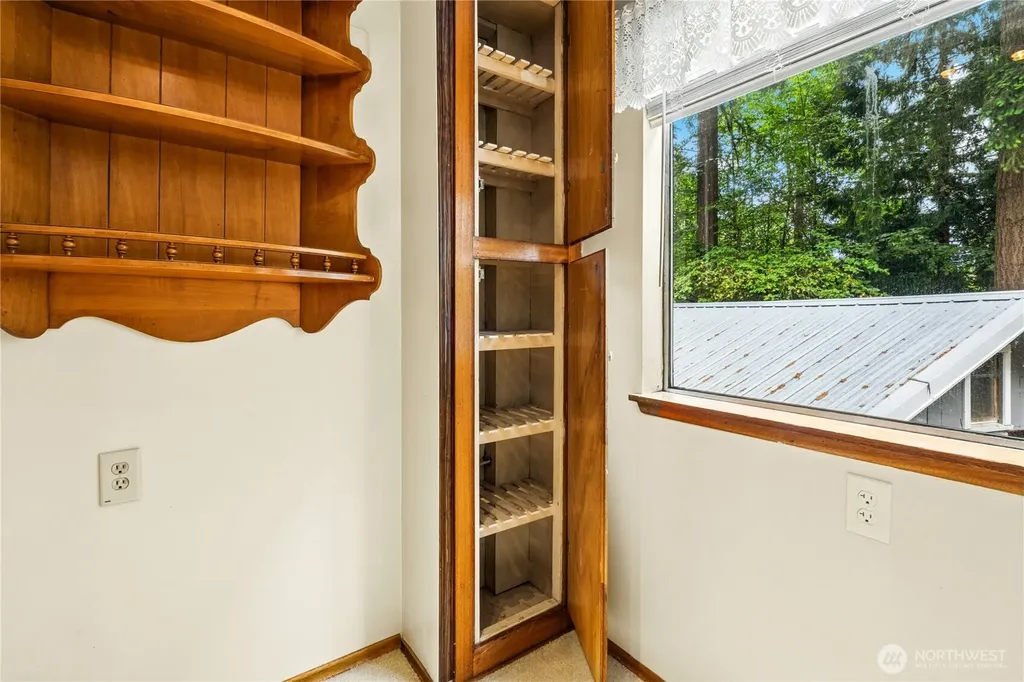13816 NE 137th Street Kirkland WA 98034