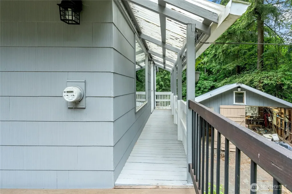 13816 NE 137th Street Kirkland WA 98034
