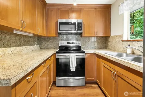 13816 NE 137th Street Kirkland WA 98034
