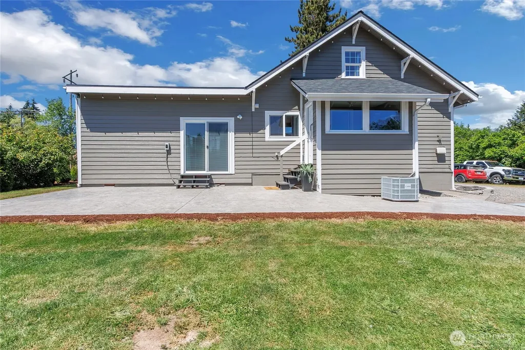 2704 104th Street E Tacoma WA 98445