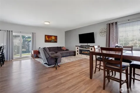 2704 104th Street E Tacoma WA 98445