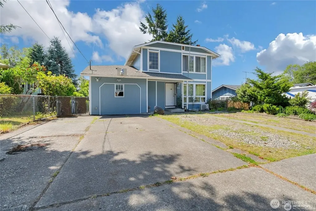 7412 E E Street Tacoma WA 98404