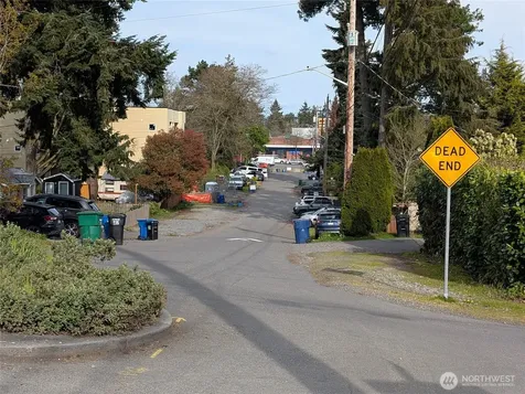 936 N 101st Street Seattle WA 98133