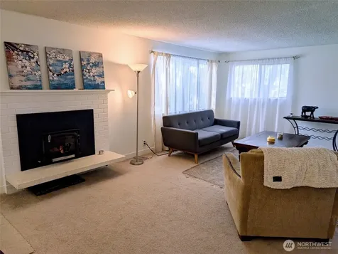 936 N 101st Street Seattle WA 98133