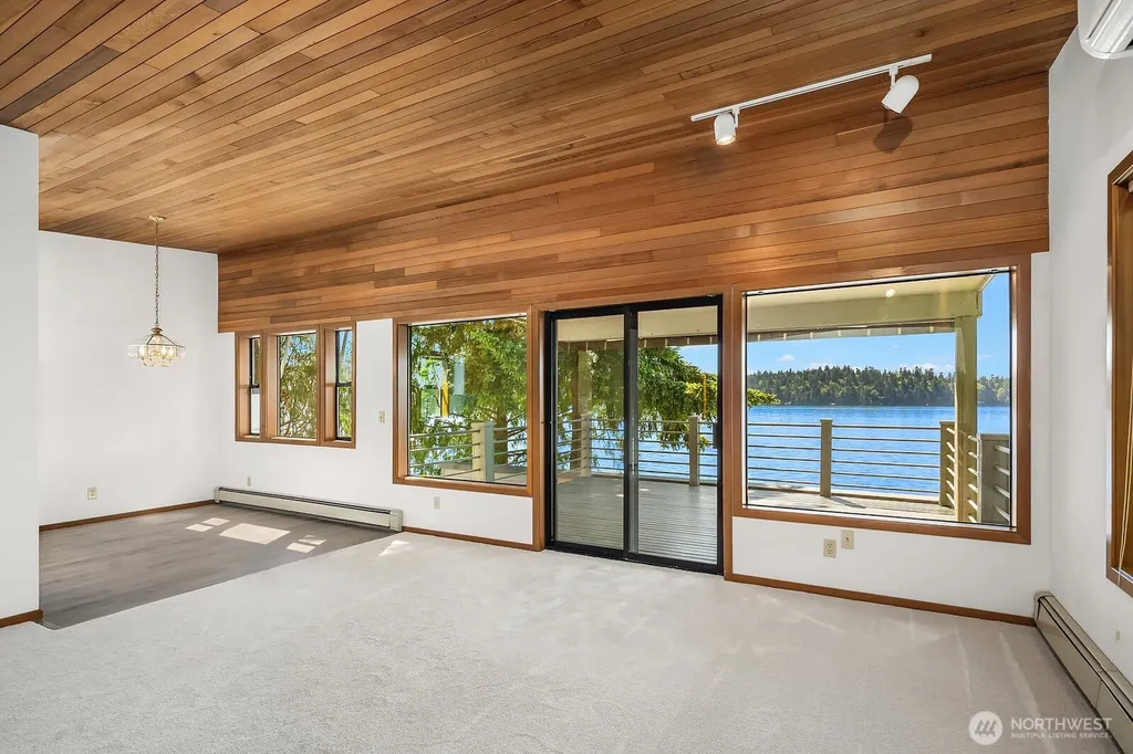 4835 Forest Avenue SE Mercer Island WA 98040