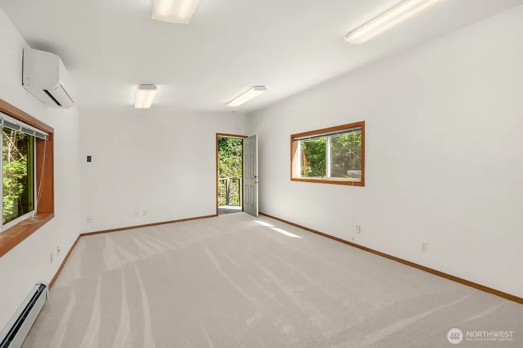 4835 Forest Avenue SE Mercer Island WA 98040