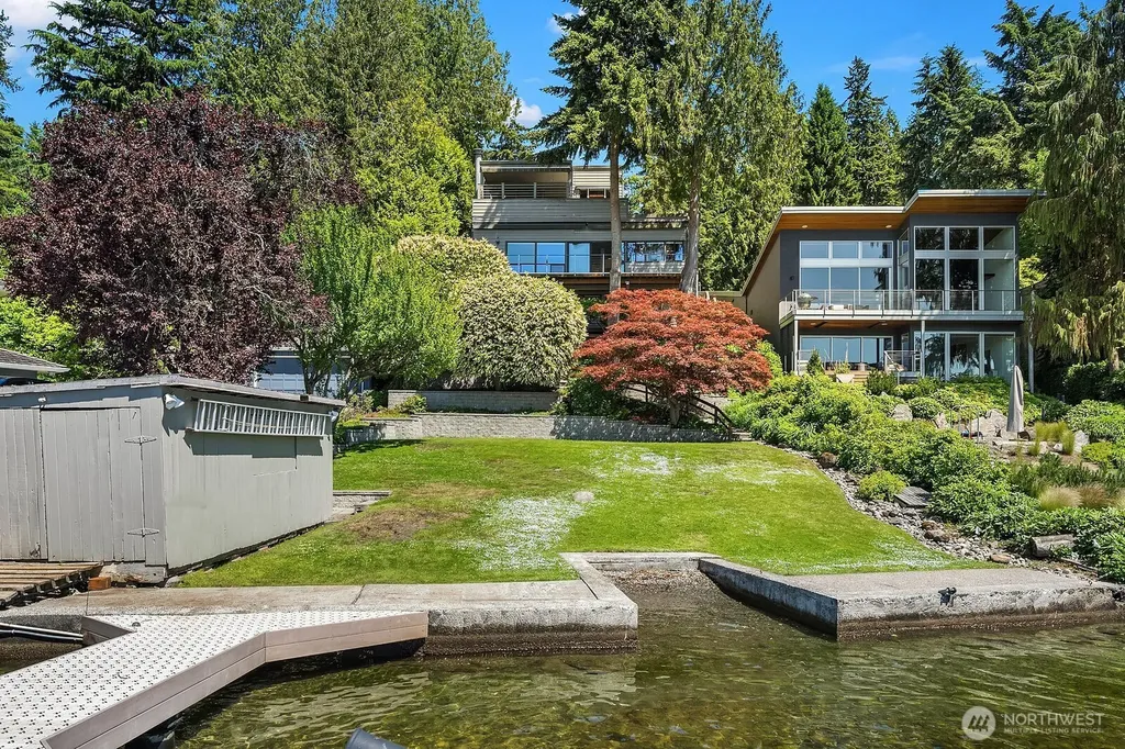 4835 Forest Avenue SE Mercer Island WA 98040