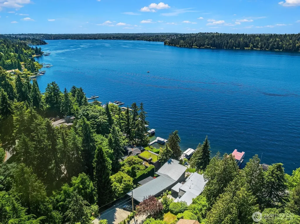 4835 Forest Avenue SE Mercer Island WA 98040