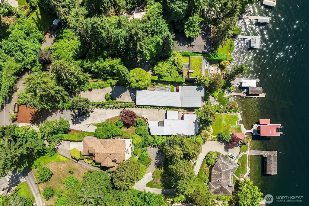 4835 Forest Avenue SE Mercer Island WA 98040