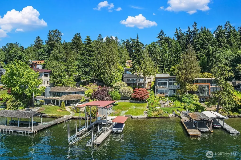 4835 Forest Avenue SE Mercer Island WA 98040