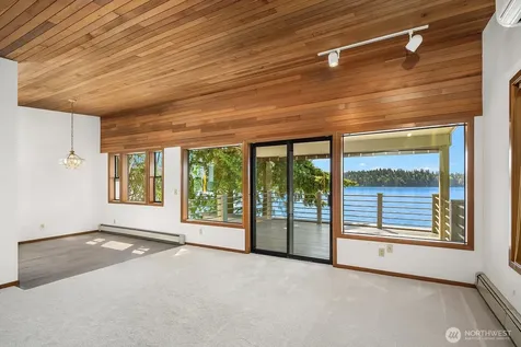4835 Forest Avenue SE Mercer Island WA 98040