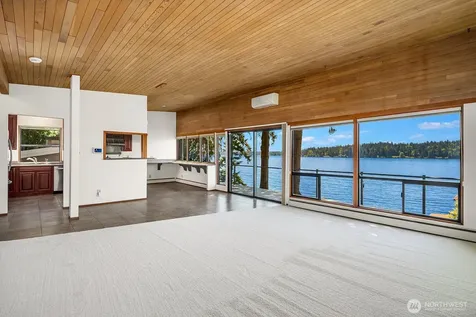 4835 Forest Avenue SE Mercer Island WA 98040