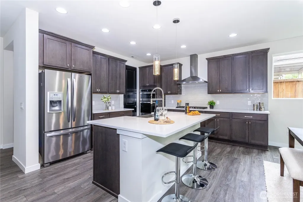 10616 21st Street SE Lake Stevens WA 98258