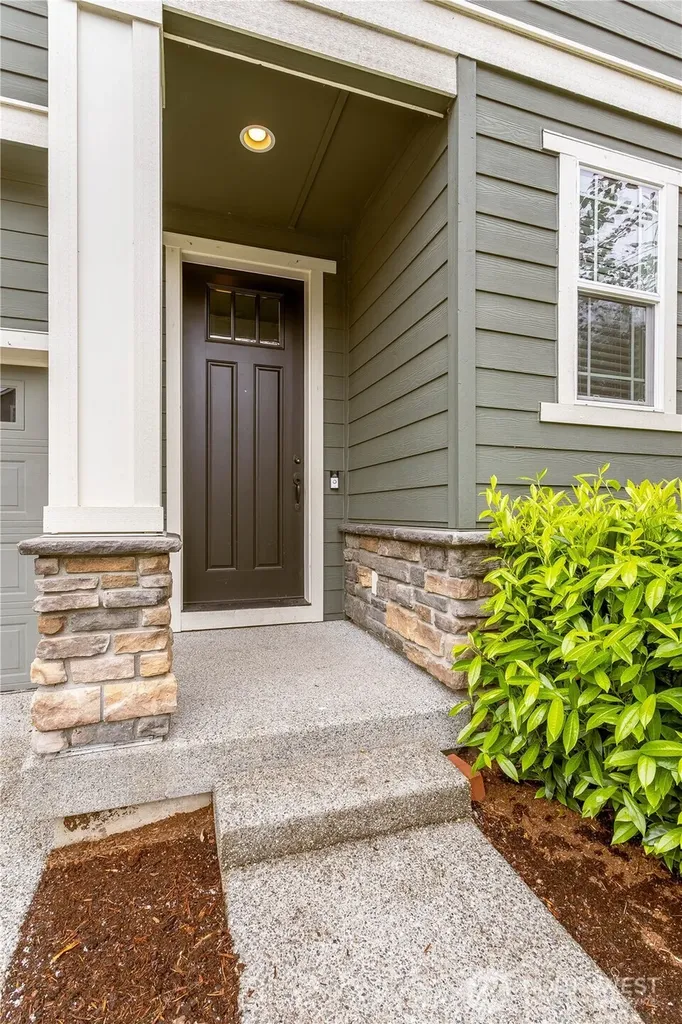 10616 21st Street SE Lake Stevens WA 98258