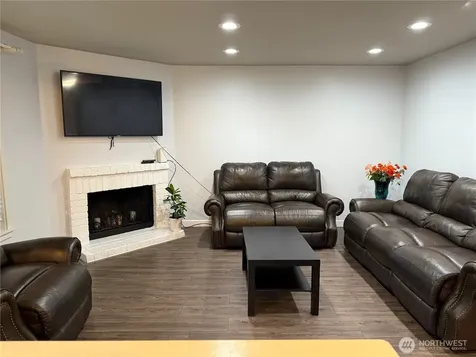 12404 E Gibson Road E Everett WA 98204