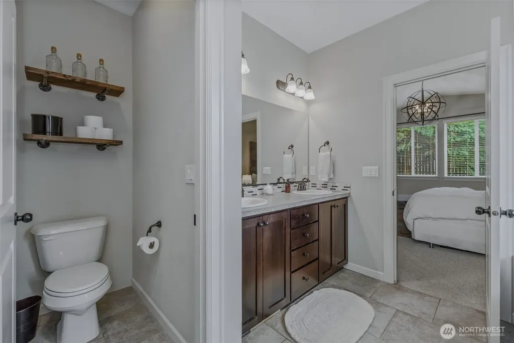 2404 NE 187th Place Vancouver WA 98684