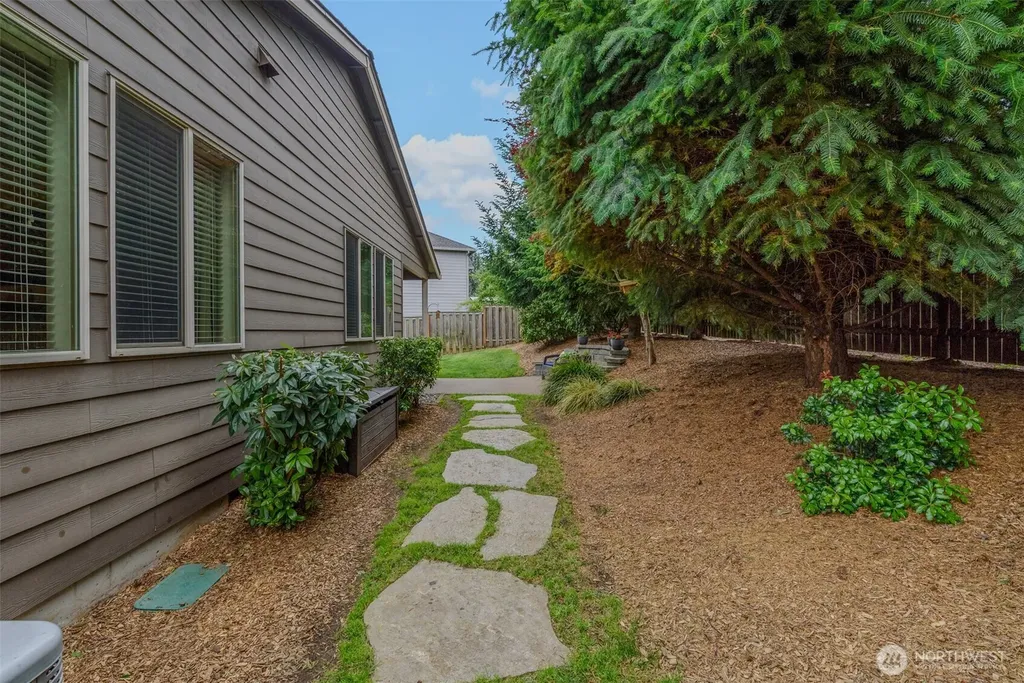 2404 NE 187th Place Vancouver WA 98684