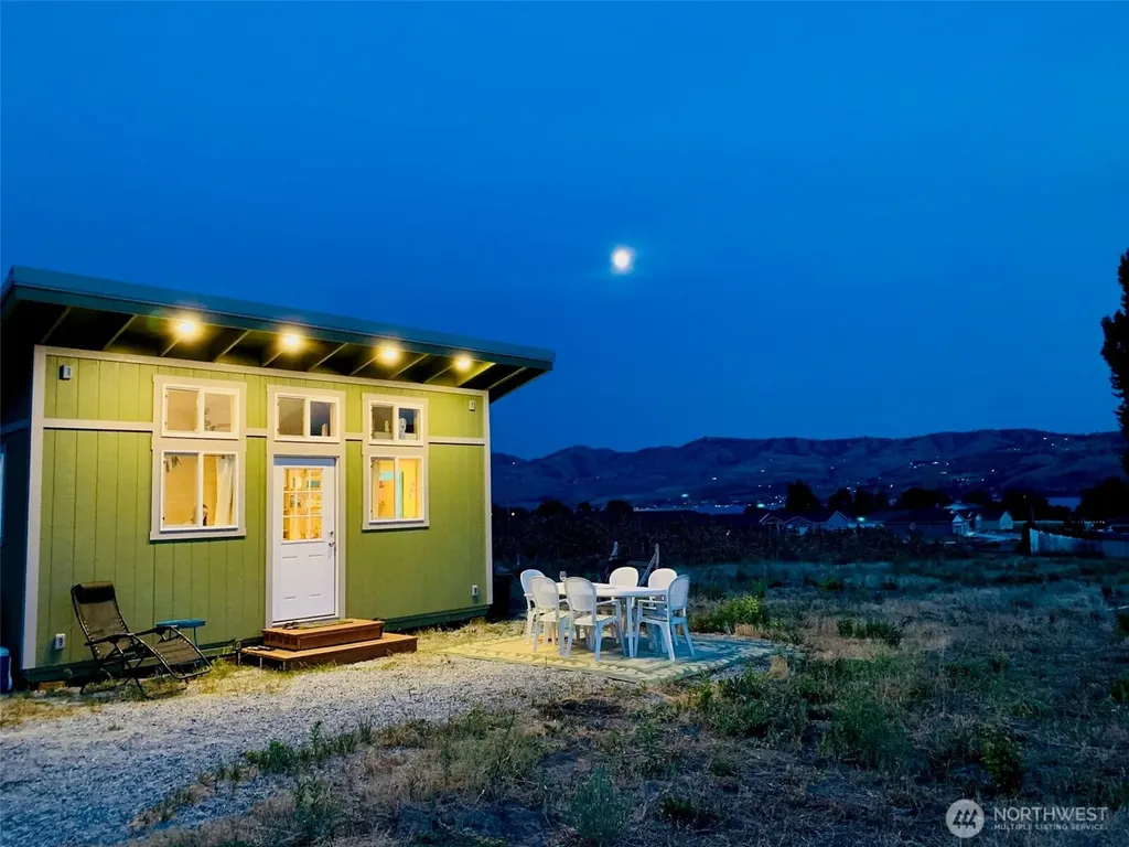 127 Hurley Lane Manson WA 98831