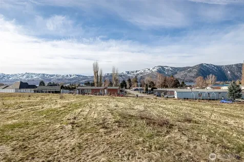 127 Hurley Lane Manson WA 98831