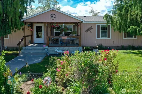 61 Jaquish Road Omak WA 98841