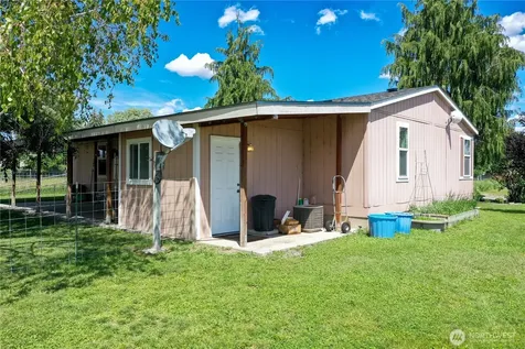 61 Jaquish Road Omak WA 98841