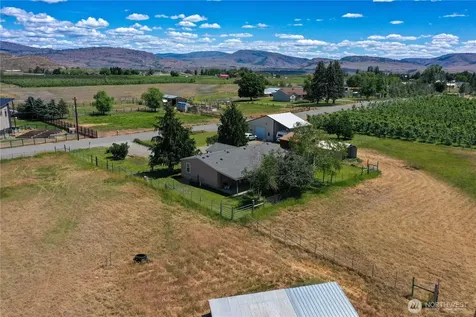 61 Jaquish Road Omak WA 98841