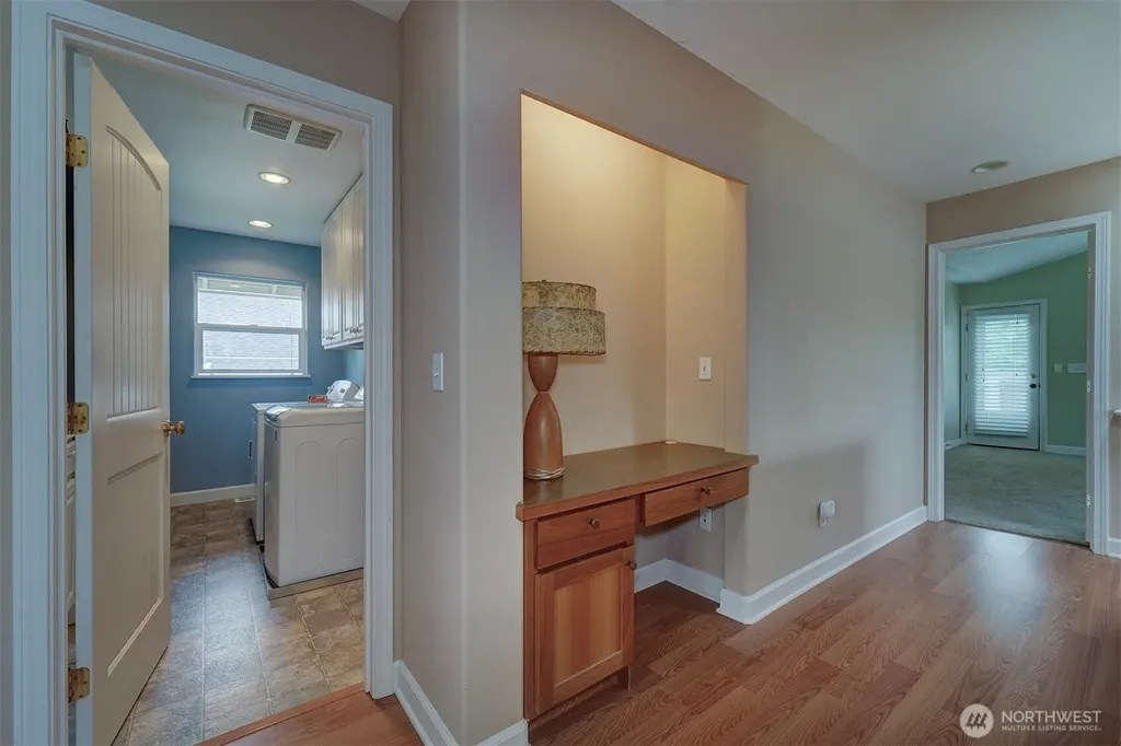 2329 NE Thistle Court Poulsbo WA 98370