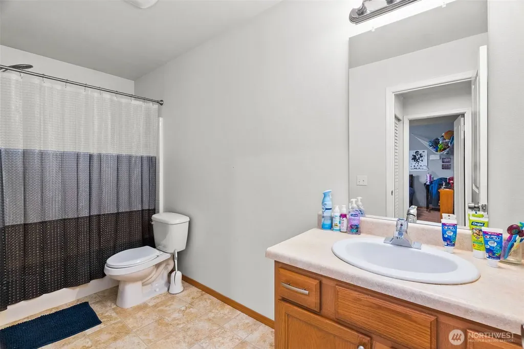 875 Candlestick Lane SW Tumwater WA 98512