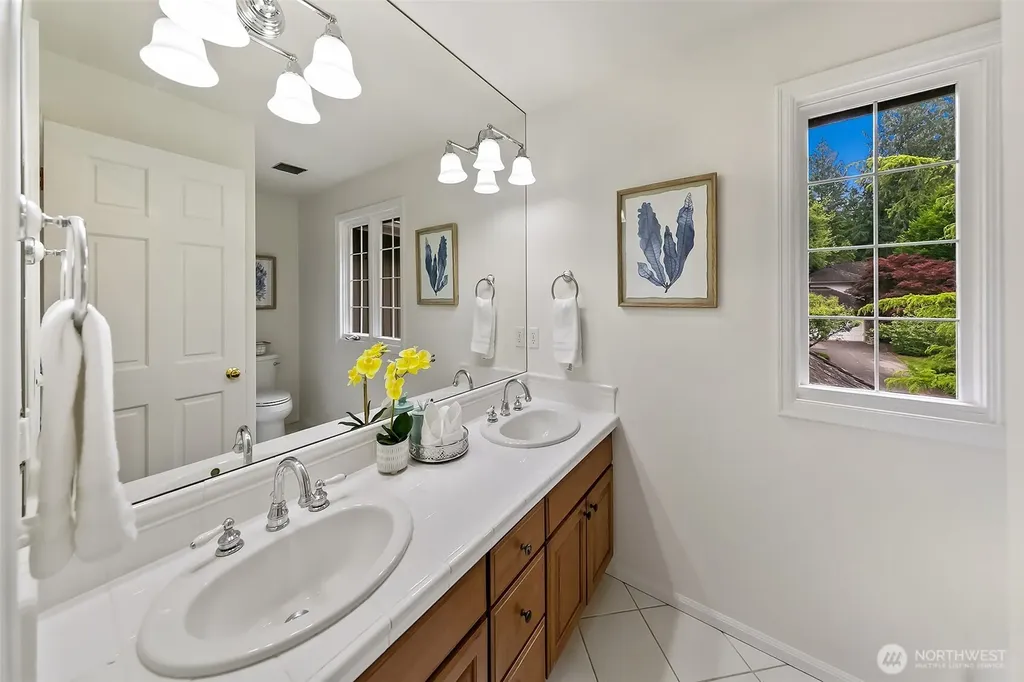 1911 224th Place NE Sammamish WA 98074