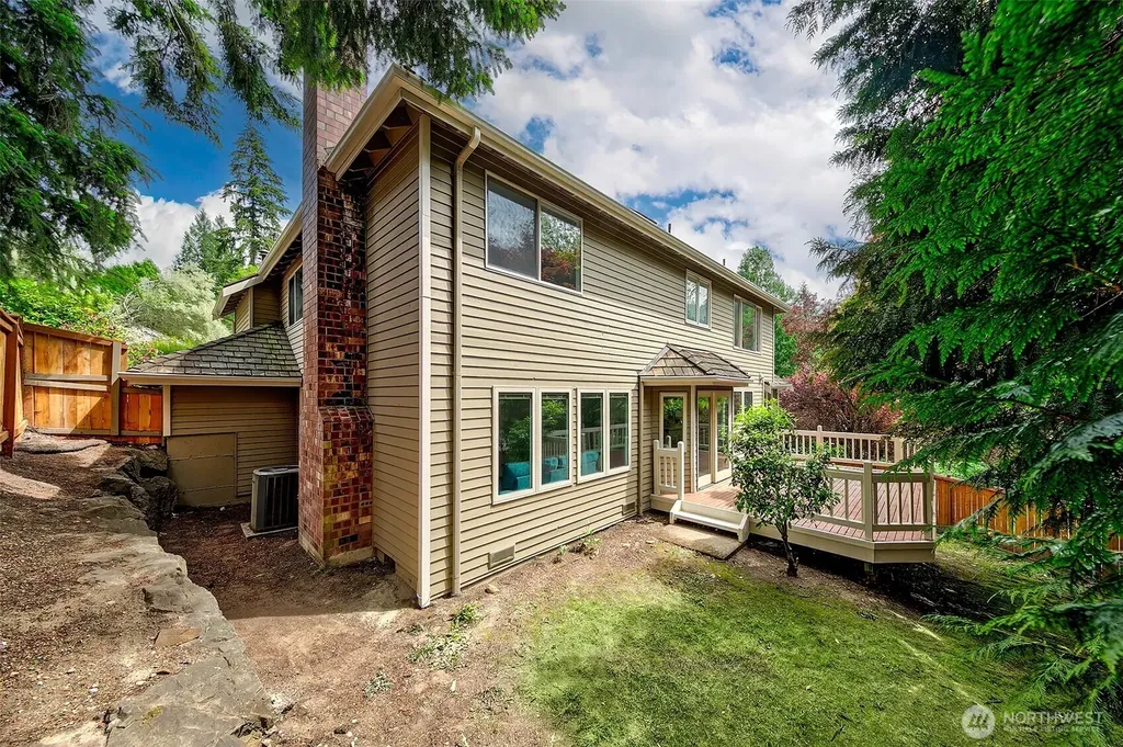 1911 224th Place NE Sammamish WA 98074