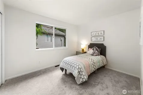 1911 224th Place NE Sammamish WA 98074