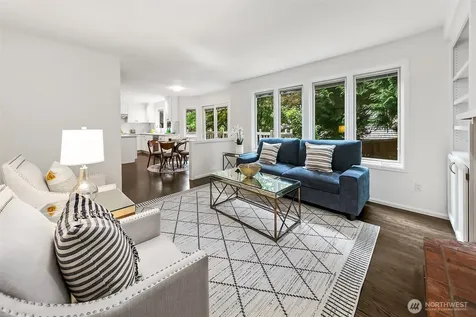 1911 224th Place NE Sammamish WA 98074