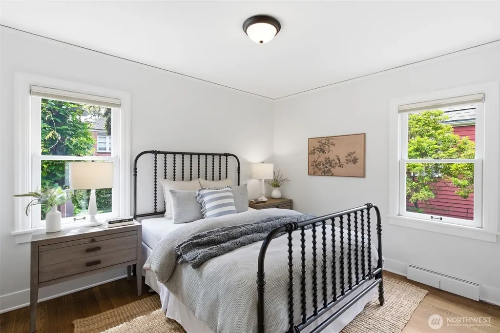 7348 Keen Way N Seattle WA 98103