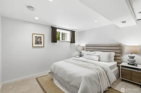 7348 Keen Way N Seattle WA 98103